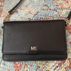 Michael Kors authentic black pebbled cross body w/gold hardware in EUC!